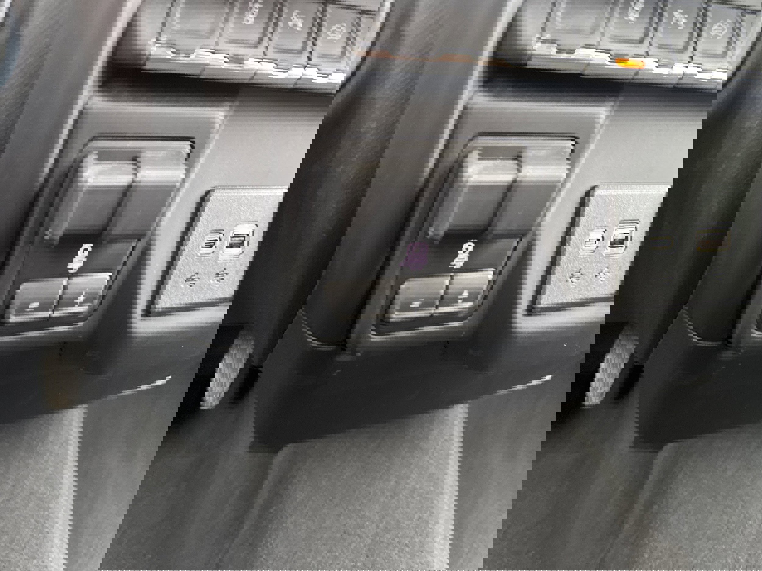 Used 2024 Chevrolet Silverado 2500 Custom w/ Custom Value Package image 22