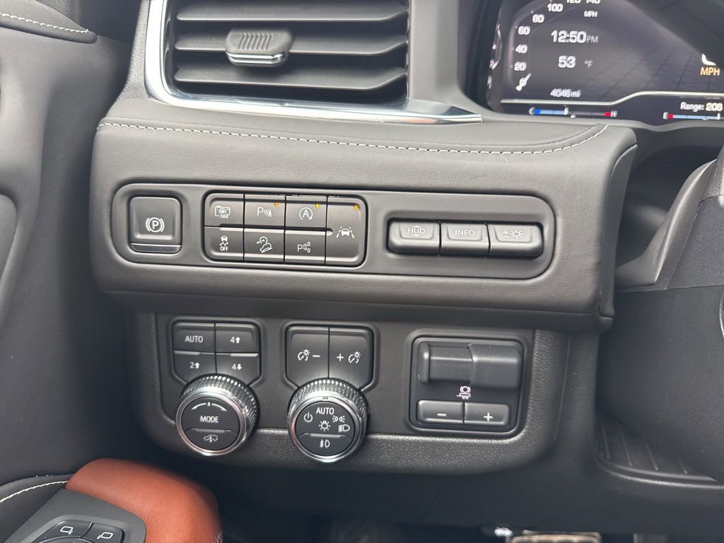 Used 2024 GMC Yukon XL Denali Ultimate w/ LPO, Illumination Package image 24