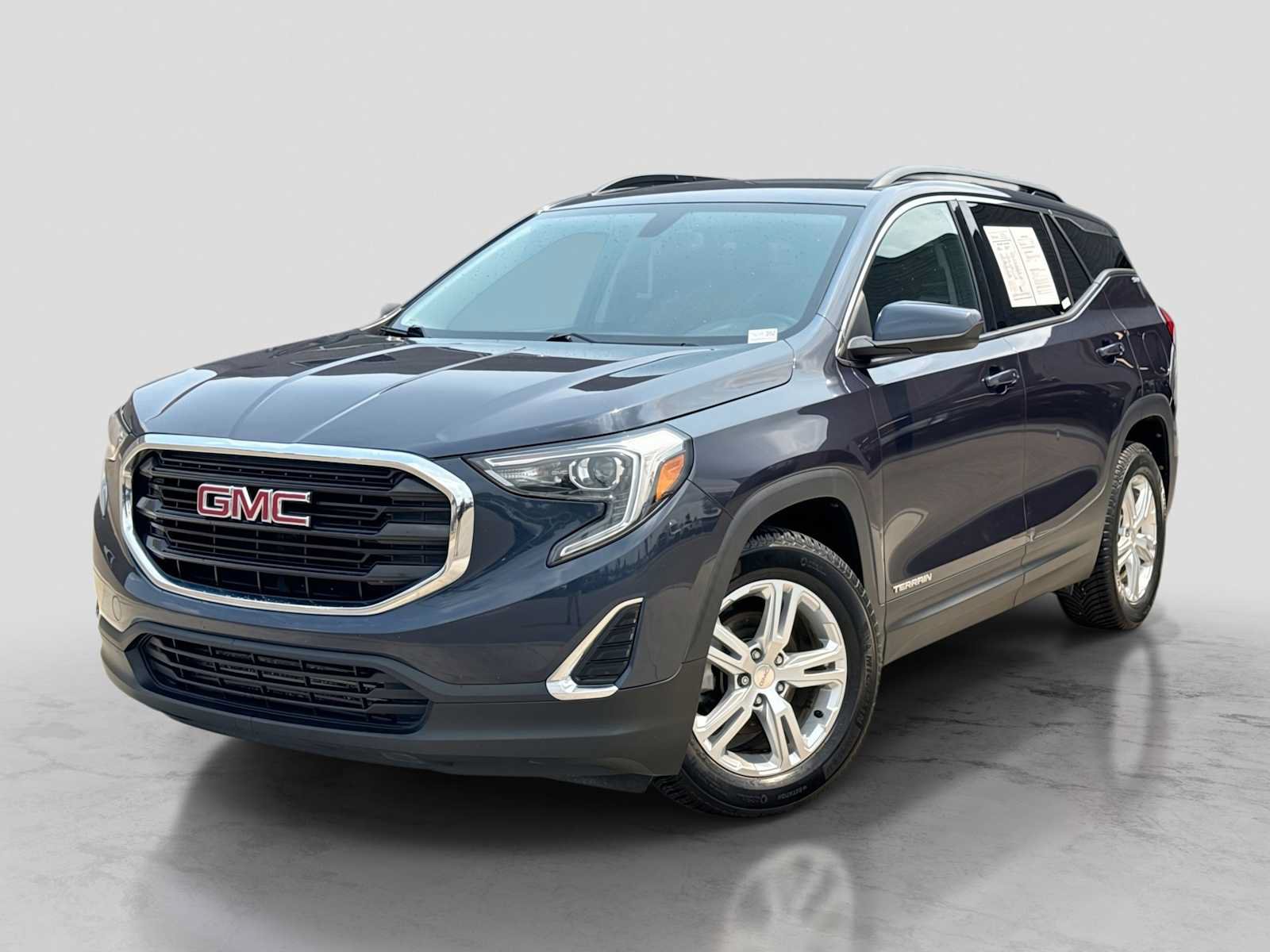 Used 2019 GMC Terrain SLE w/ Driver Convenience Package FWD image 1