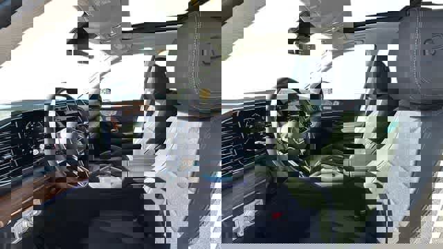 Certified 2025 Mercedes-Benz GLE 350 4MATIC image 4