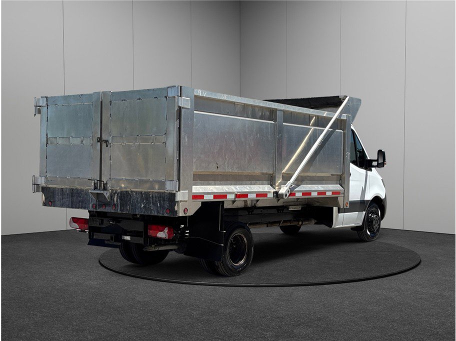 Used 2021 Mercedes-Benz Sprinter 4500 image 9