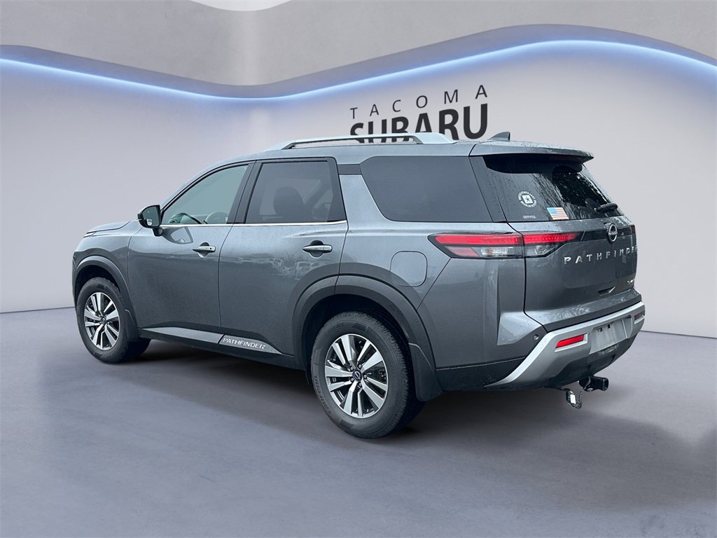 Used 2023 Nissan Pathfinder SL image 3