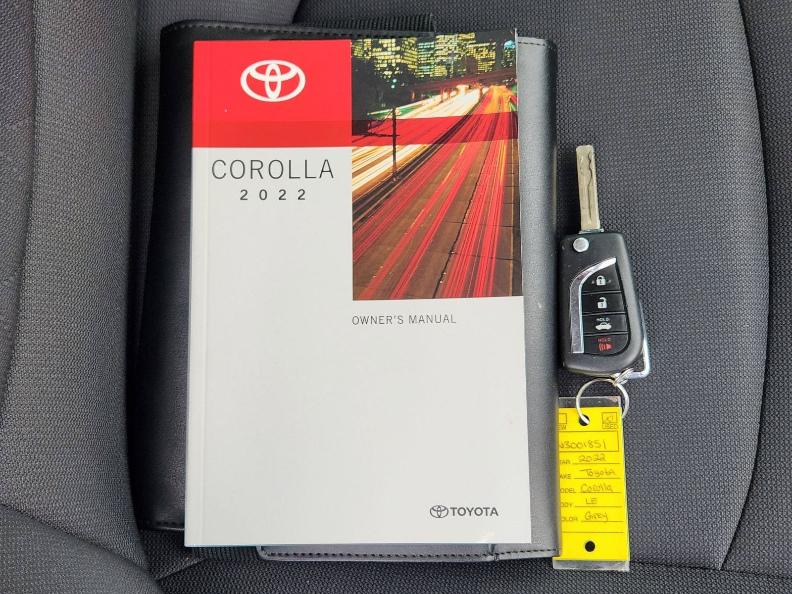 Used 2022 Toyota Corolla LE FWD image 41