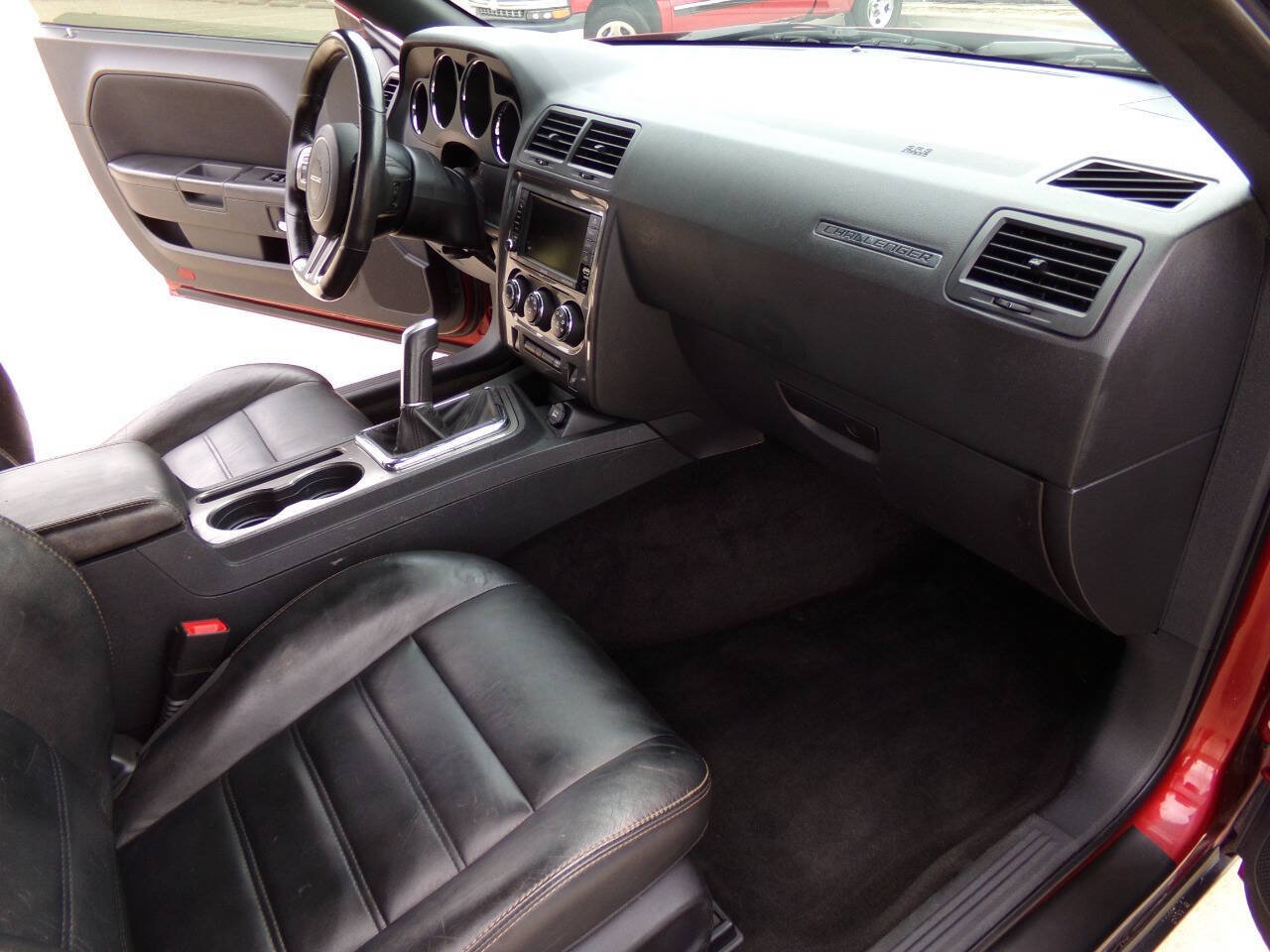 Used 2014 Dodge Challenger R/T RWD image 22