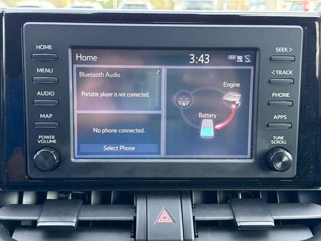 Used 2019 Toyota RAV4 LE w/ Carpet Mat Package AWD/4WD image 25