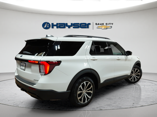 Used 2025 Ford Explorer ST-Line AWD/4WD image 7