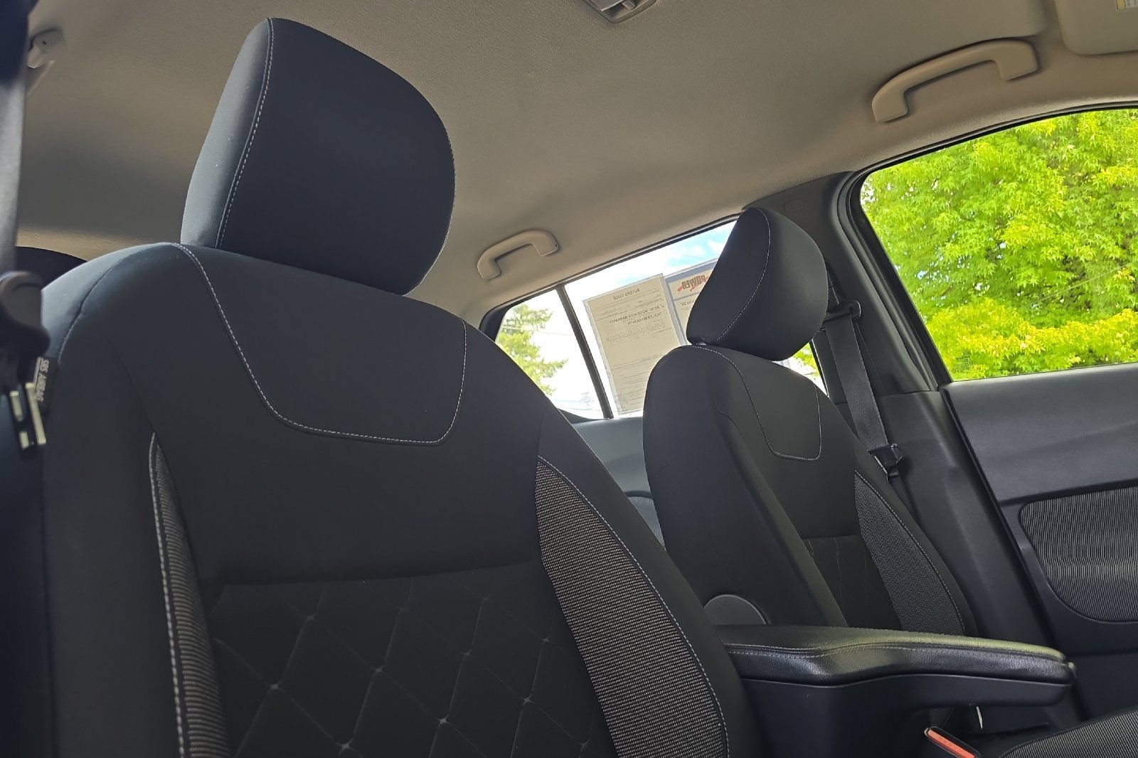 Used 2020 Nissan Kicks SV w/ Exterior Package FWD image 17