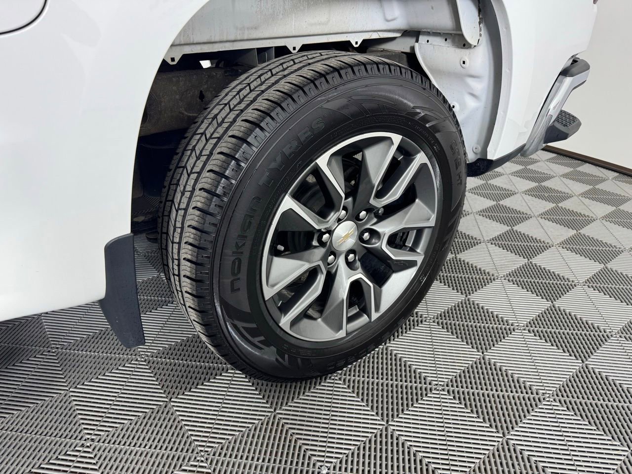 Used 2023 Chevrolet Silverado 1500 LT image 33