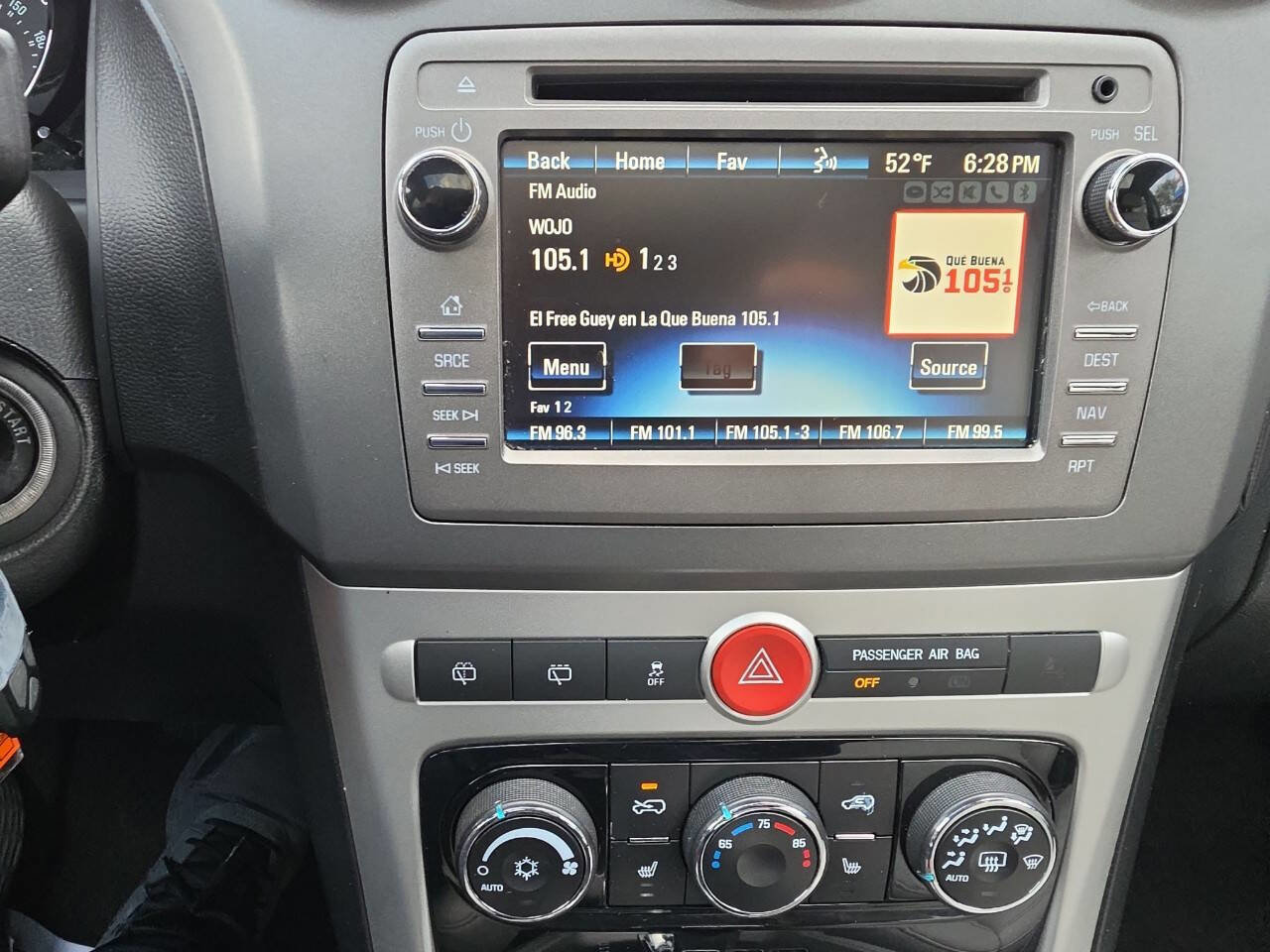 Used 2014 Chevrolet Captiva Sport LTZ FWD image 16
