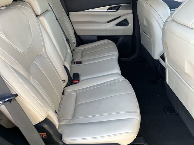 Used 2023 INFINITI QX60 Luxe w/ Performance Audio Package image 15