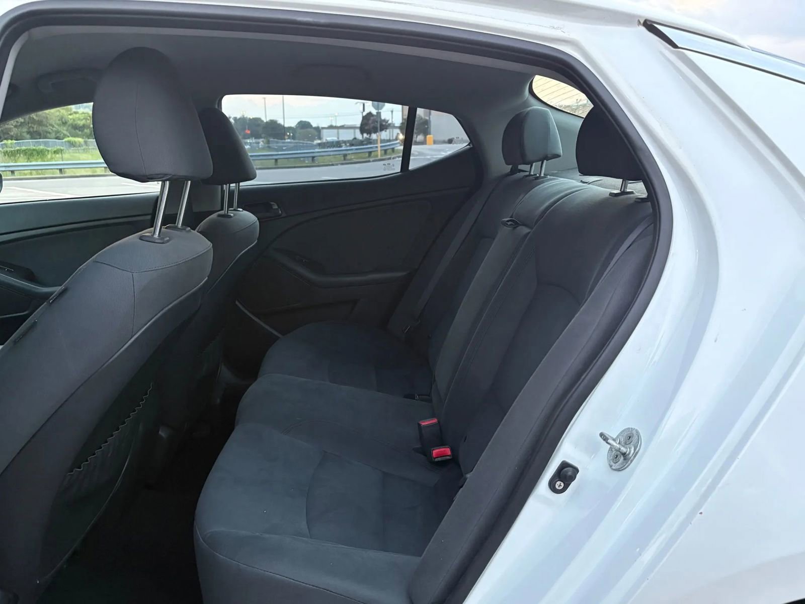 Used 2015 Kia Optima LX image 13