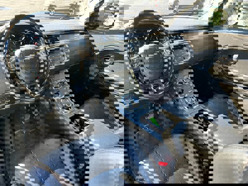 Used 2018 Land Rover Range Rover Evoque SE image 20