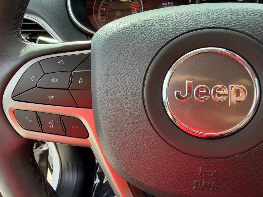 Used 2019 Jeep Cherokee Limited FWD image 17