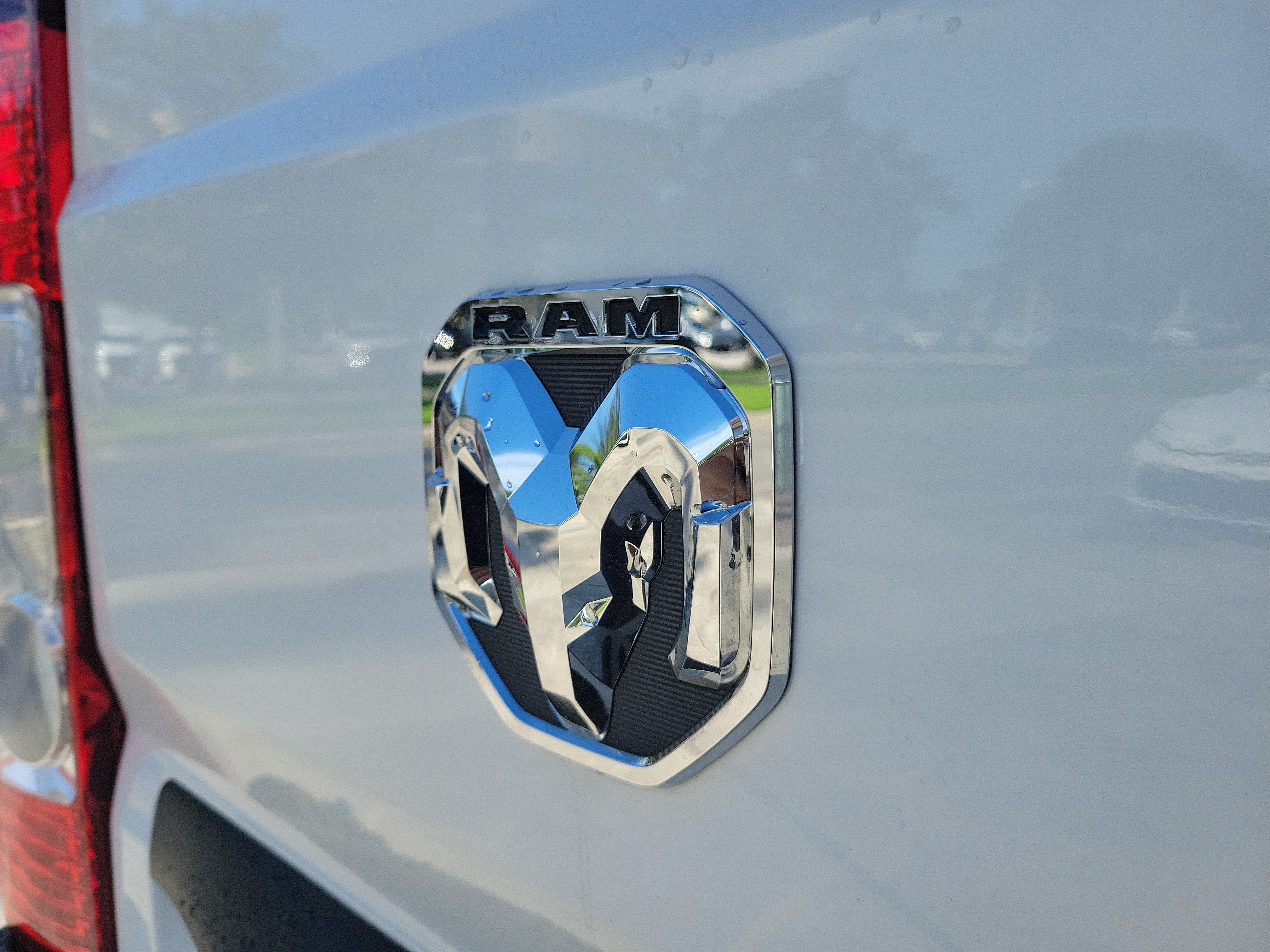 Used 2025 RAM ProMaster 2500 w/ Convenience Group FWD image 10