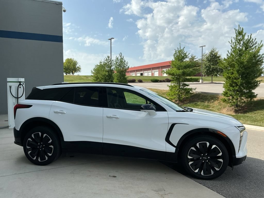 Used 2024 Chevrolet Blazer EV RS AWD/4WD image 14