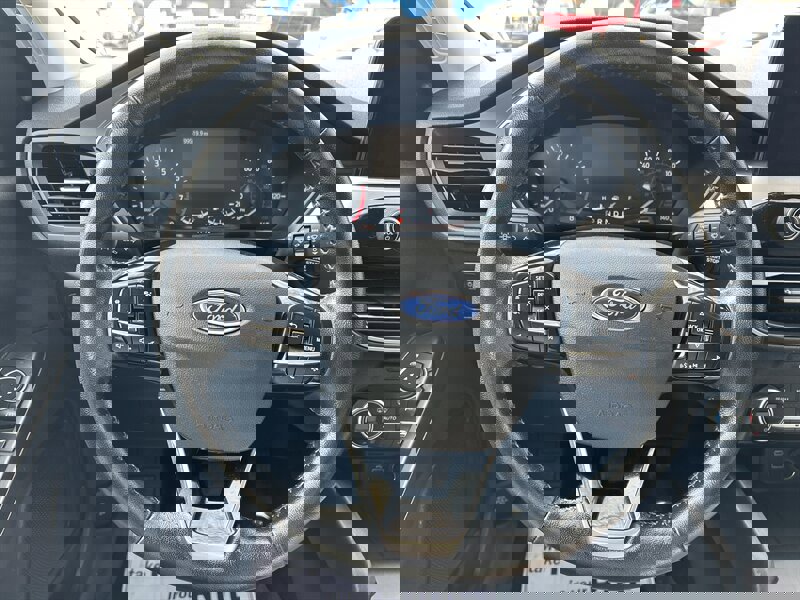 Used 2021 Ford Escape SE w/ SE Sport Appearance Package image 13