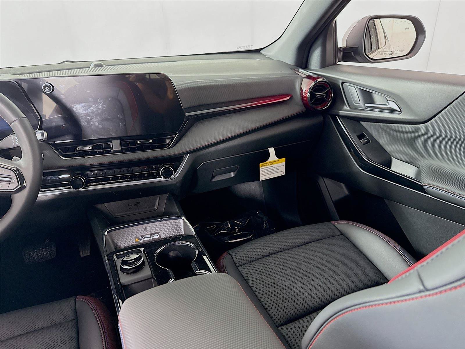 New 2026 Chevrolet Equinox RS w/ Convenience Package III AWD/4WD image 16