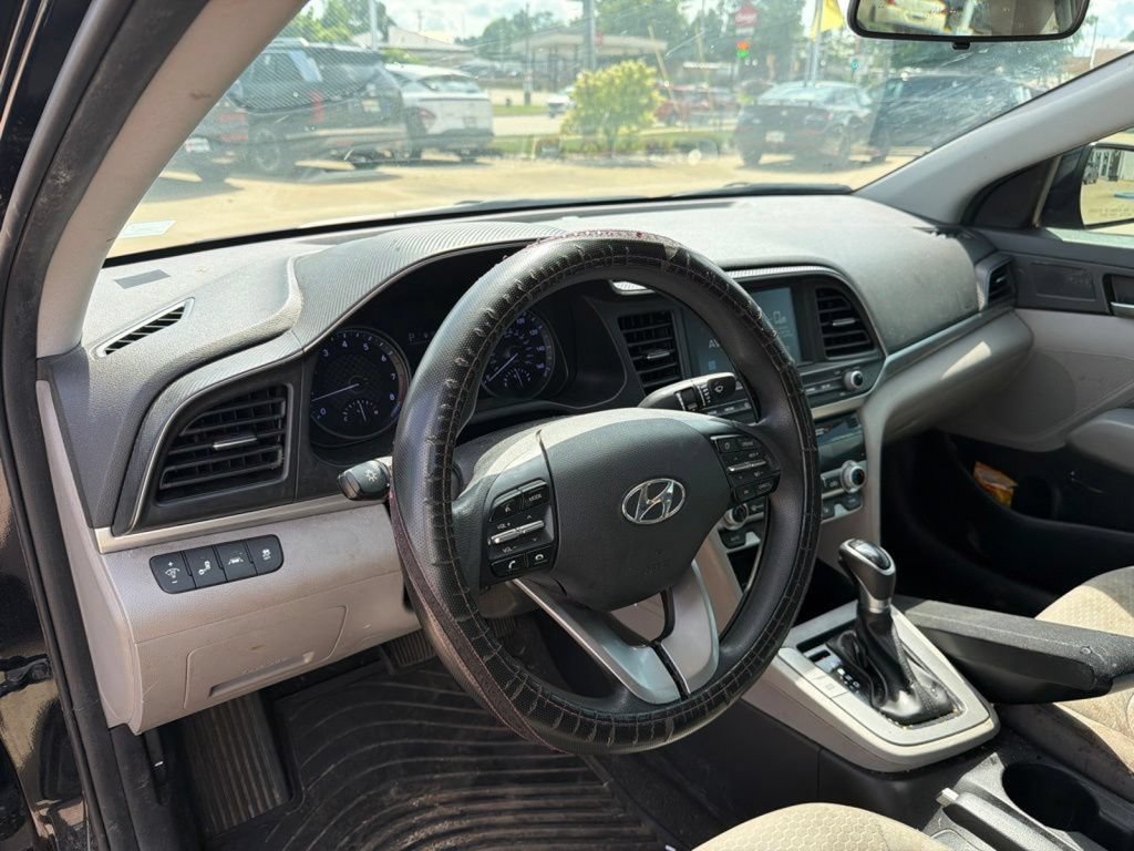 Used 2020 Hyundai Elantra SEL FWD image 13