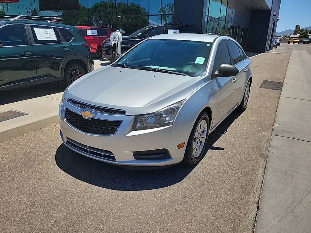 Used 2012 Chevrolet Cruze LS FWD image 3