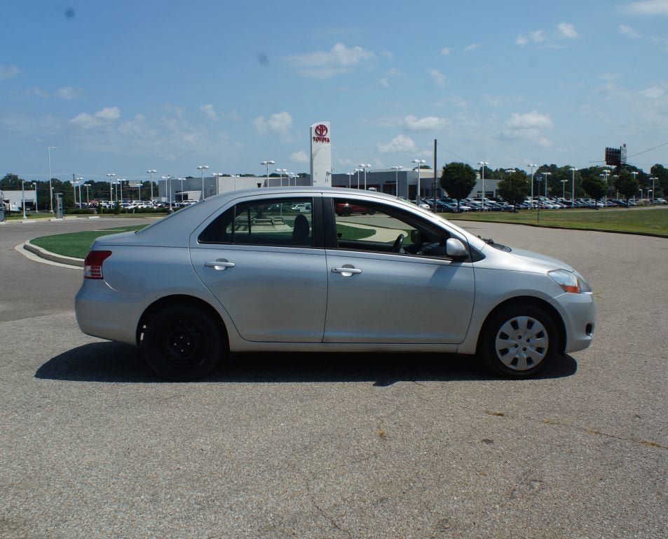 Used 2010 Toyota Yaris Sedan FWD image 13
