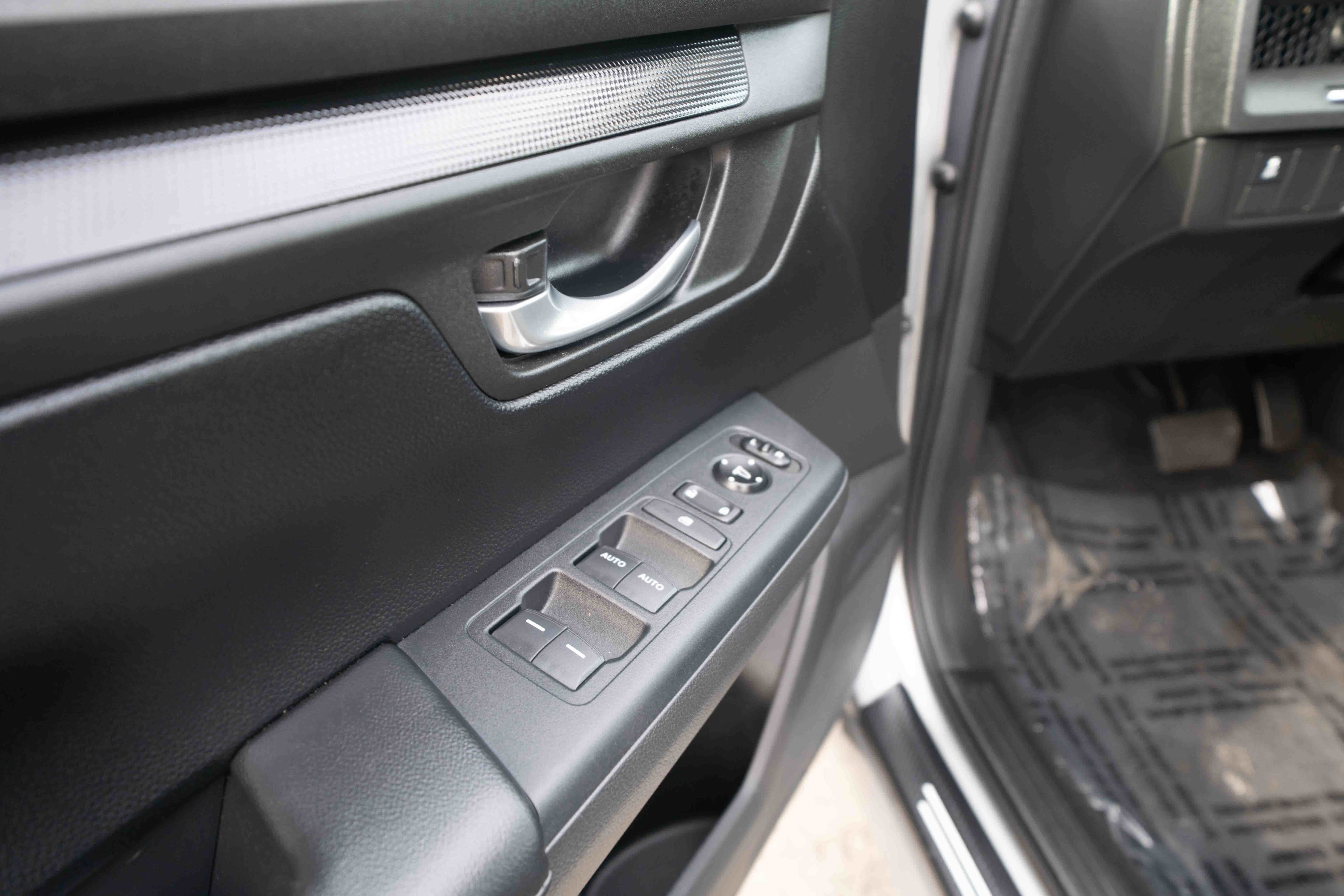 Certified 2023 Honda CR-V EX image 7