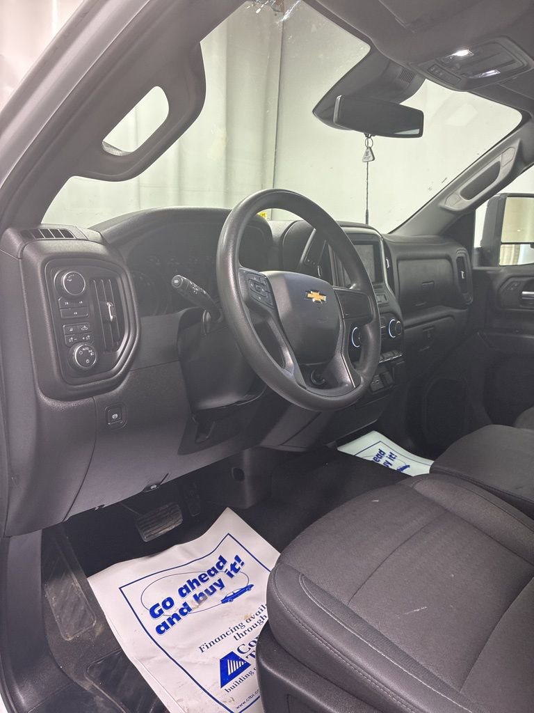 Used 2025 Chevrolet Silverado 2500 Custom w/ Custom Value Package image 12