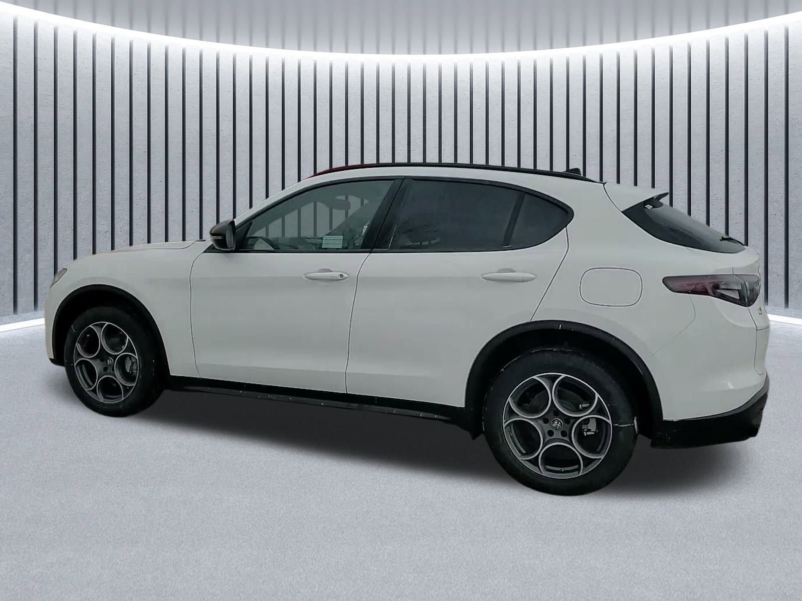 New 2025 Alfa Romeo Stelvio Sprint image 15