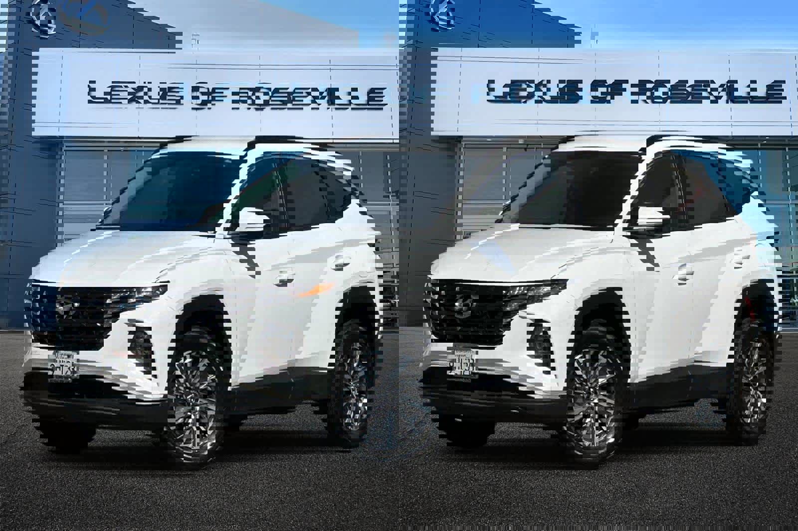 Used 2023 Hyundai Tucson Blue image 1