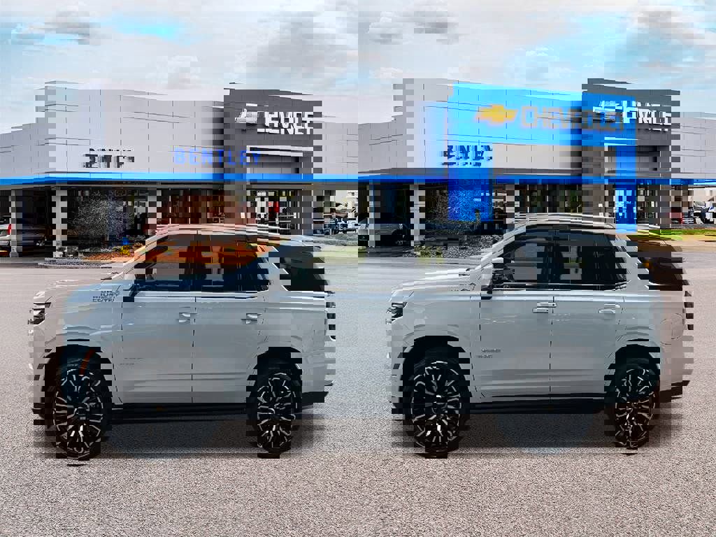 New 2026 Chevrolet Tahoe High Country image 2