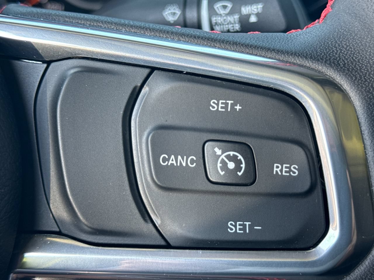 Used 2023 Jeep Gladiator Rubicon w/ Cold Weather Group AWD/4WD image 28