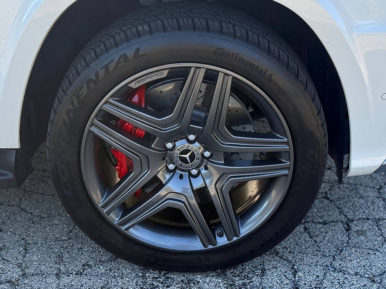 Used 2014 Mercedes-Benz GL 63 AMG 4MATIC image 16