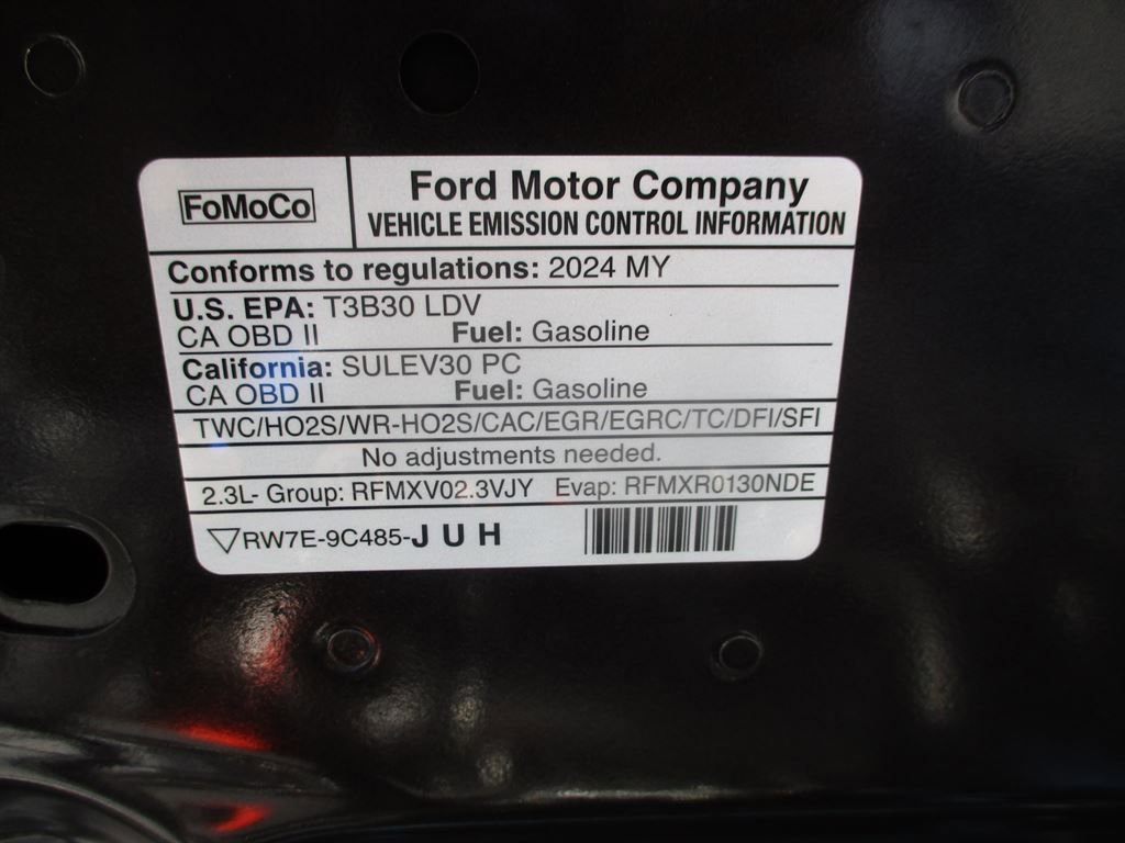 Used 2024 Ford Mustang Convertible image 17