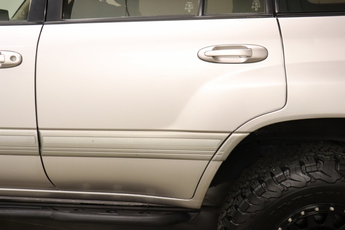 Used 2000 Toyota Land Cruiser AWD/4WD image 20