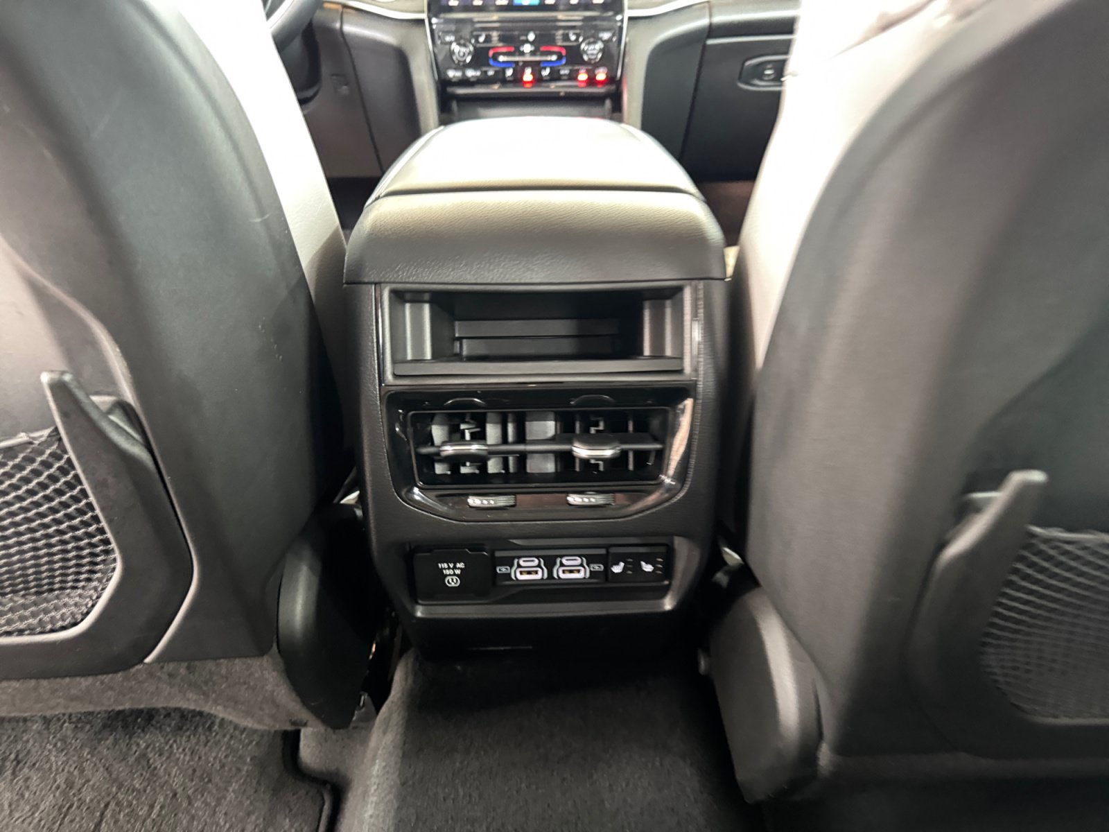 Used 2022 Jeep Grand Cherokee Limited AWD/4WD image 16