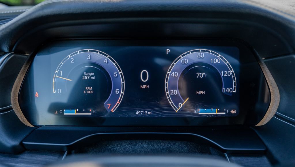 Used 2024 Jeep Grand Cherokee L Limited w/ Luxury Tech Group II image 10