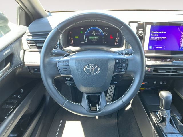 Used 2025 Toyota Camry SE w/ Multimedia Upgrade Package FWD image 7