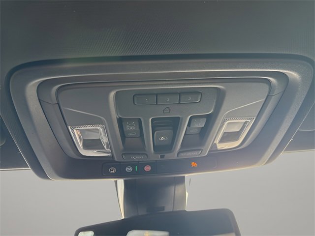 Used 2022 Chevrolet Silverado 3500 High Country image 13