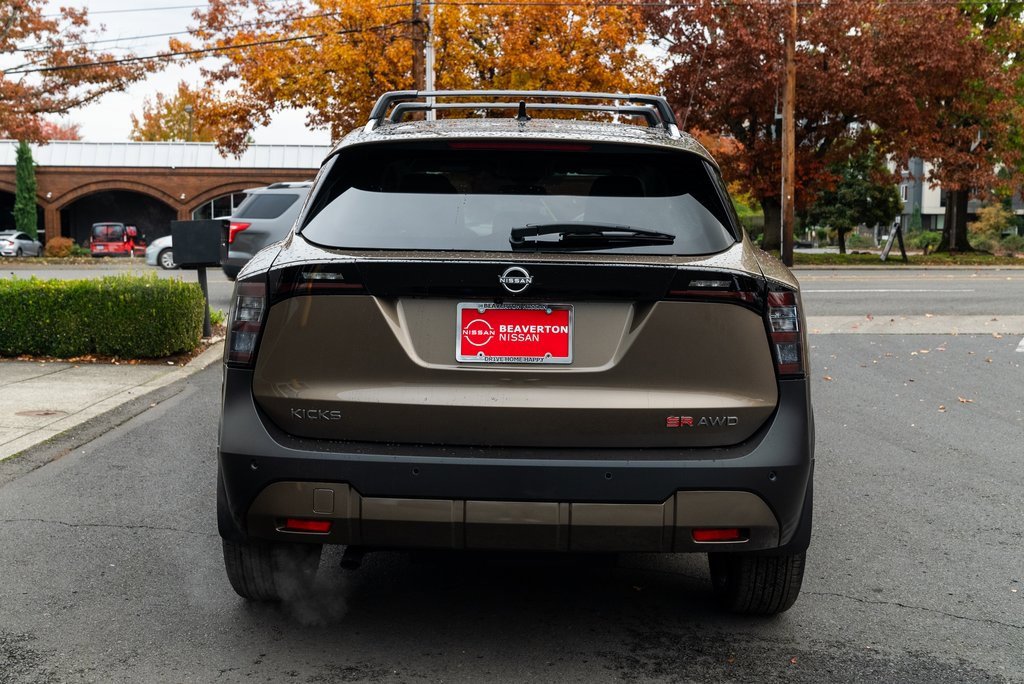 New 2026 Nissan Kicks SR image 5
