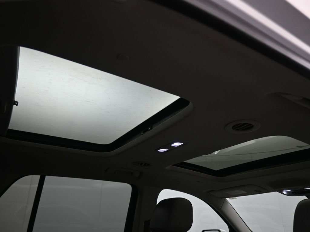 Used 2019 Chevrolet Traverse LT w/ LT Premium Package image 50