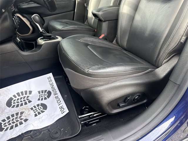 Used 2016 Jeep Renegade Limited image 12