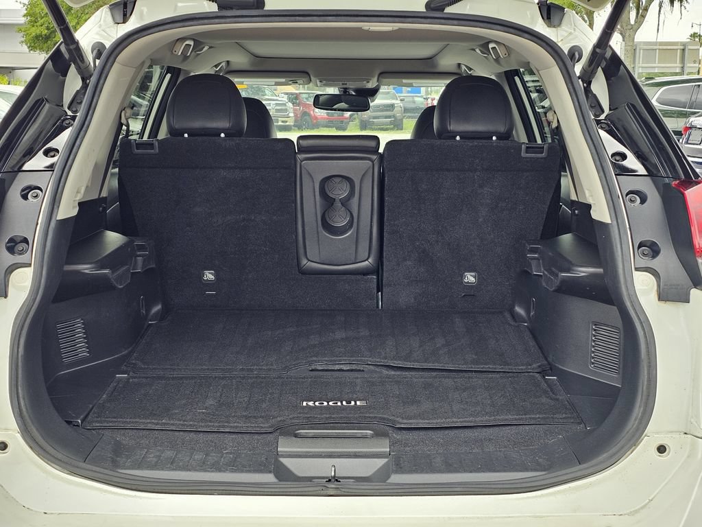Used 2020 Nissan Rogue SL w/ Premium Package FWD image 9