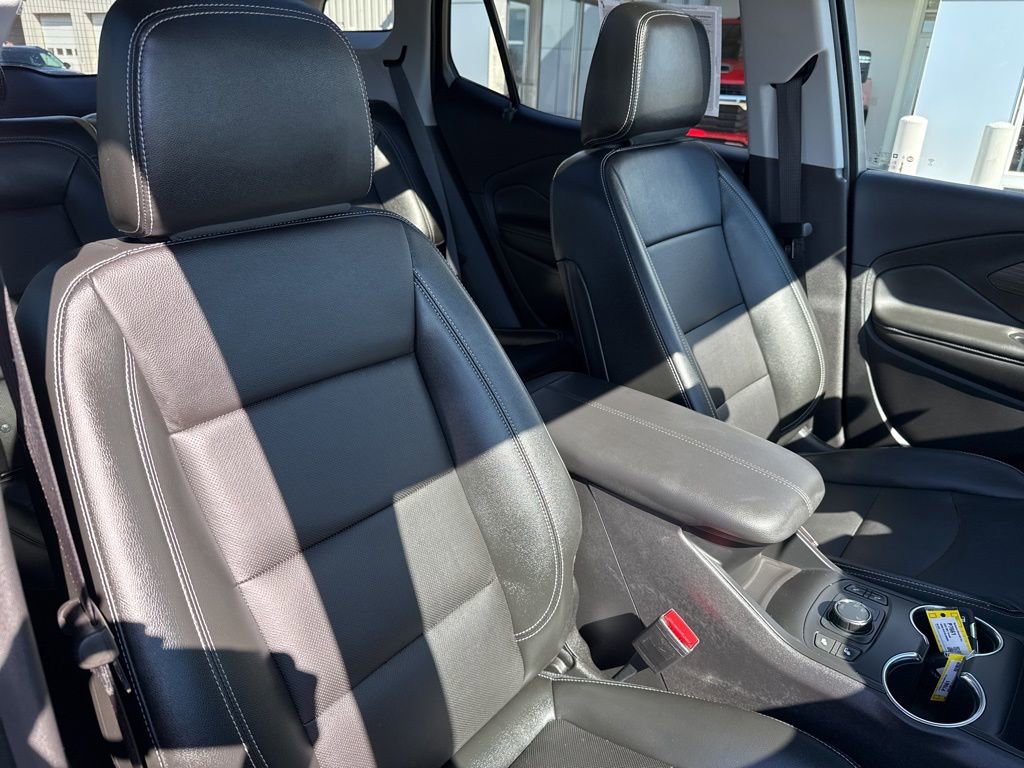 Certified 2024 GMC Terrain SLT w/ Infotainment Package II image 30