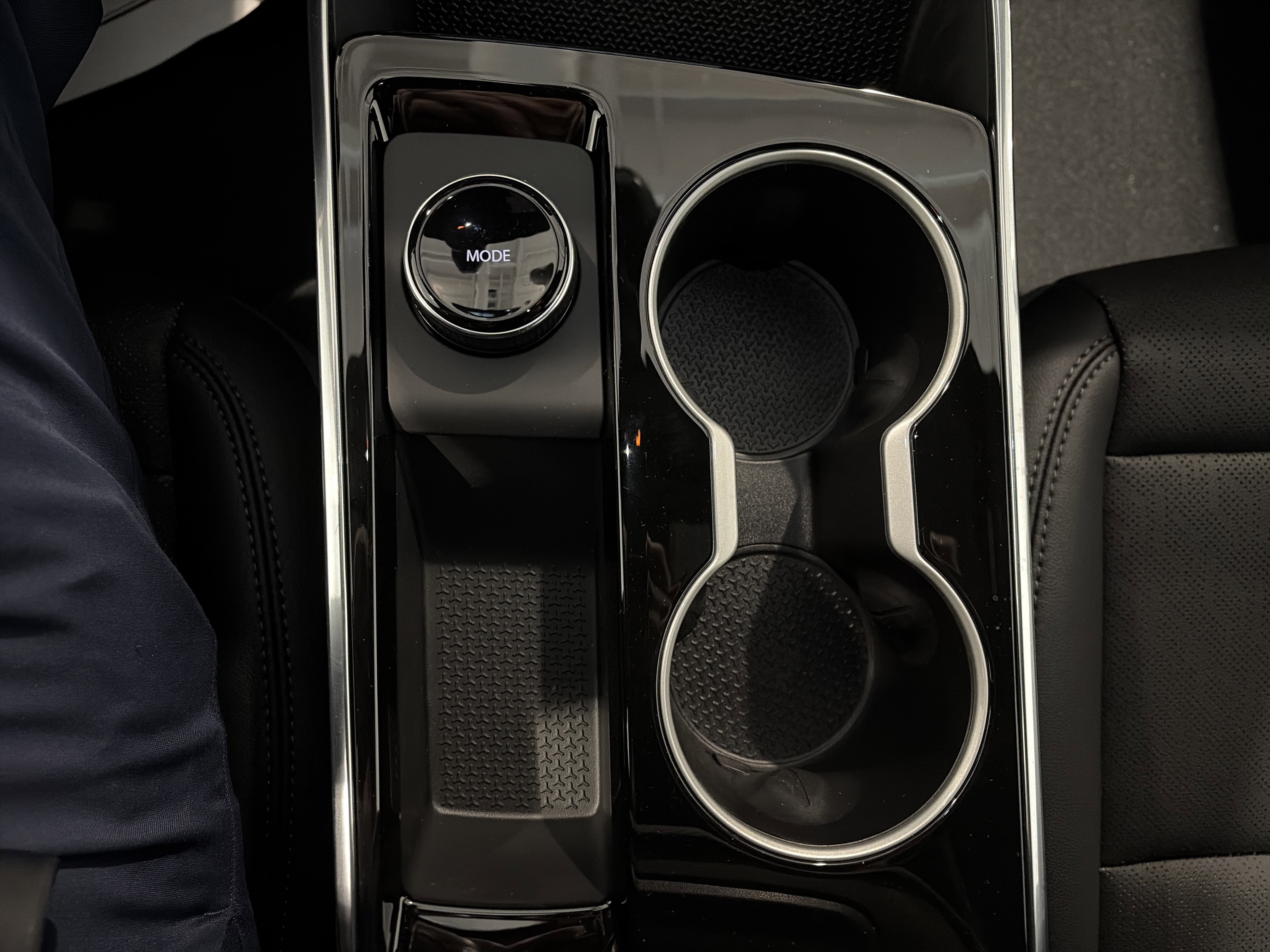 New 2026 Chevrolet Equinox LT w/ Convenience Package II image 24