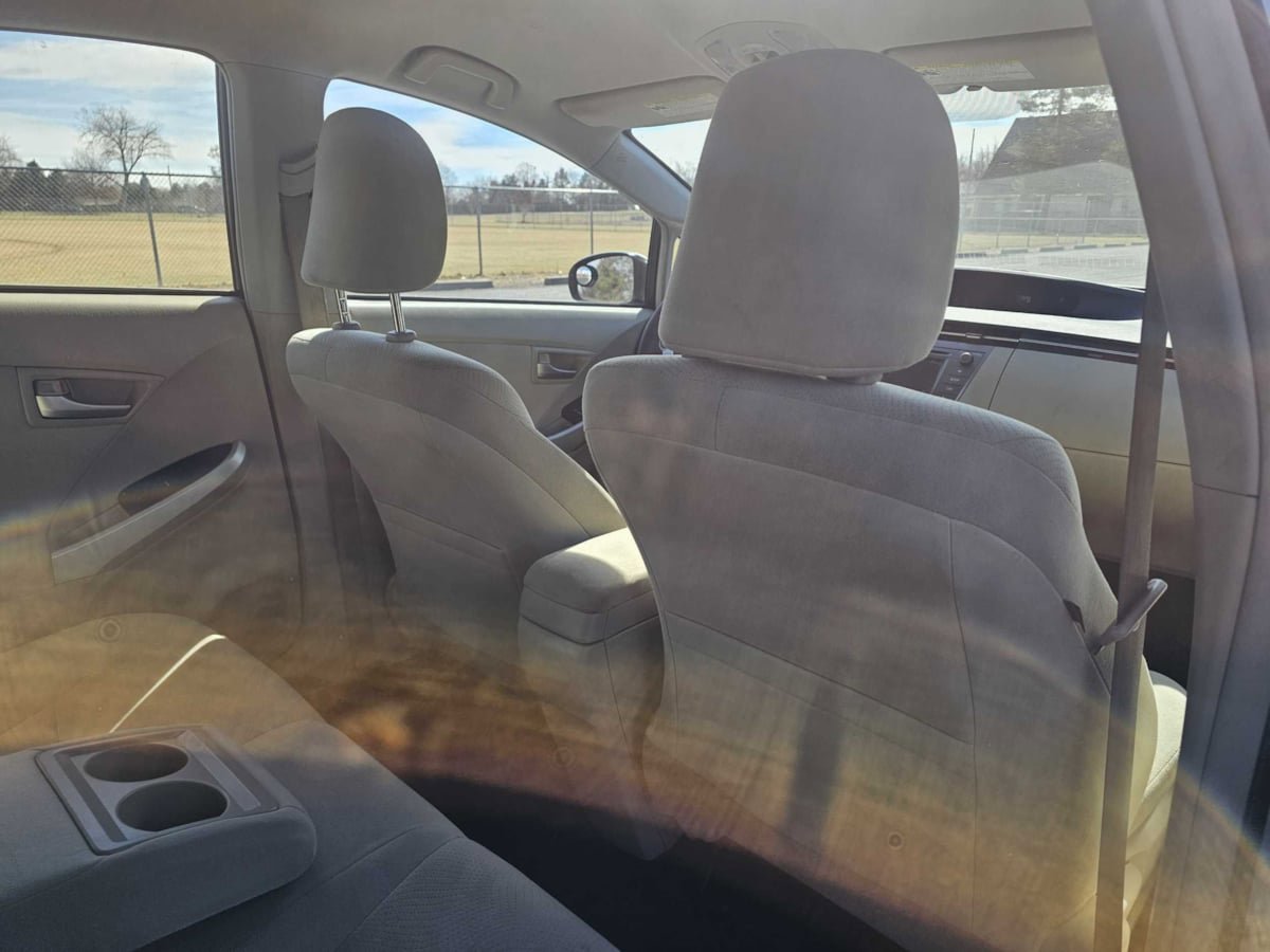 Used 2015 Toyota Prius Two FWD image 33