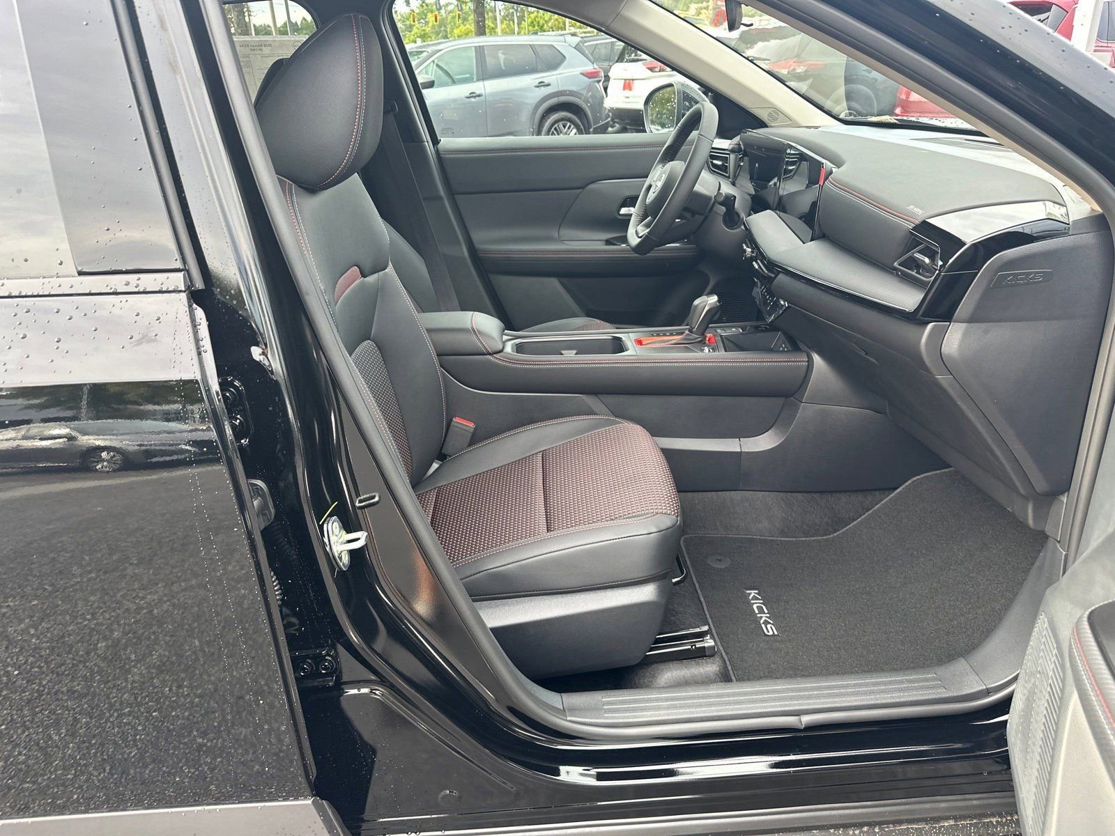 New 2026 Nissan Kicks SR image 13