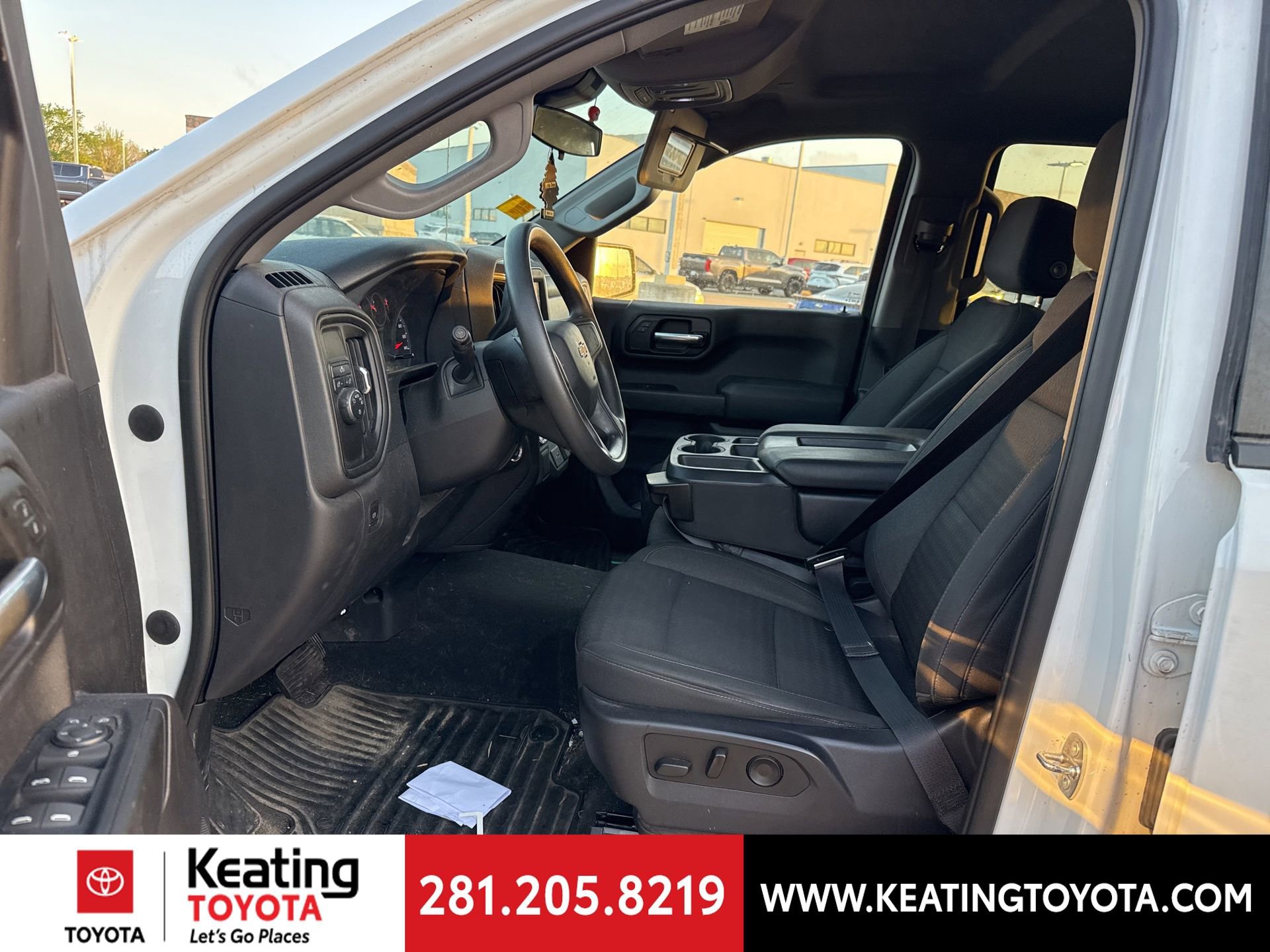 Used 2023 Chevrolet Silverado 1500 Custom image 16