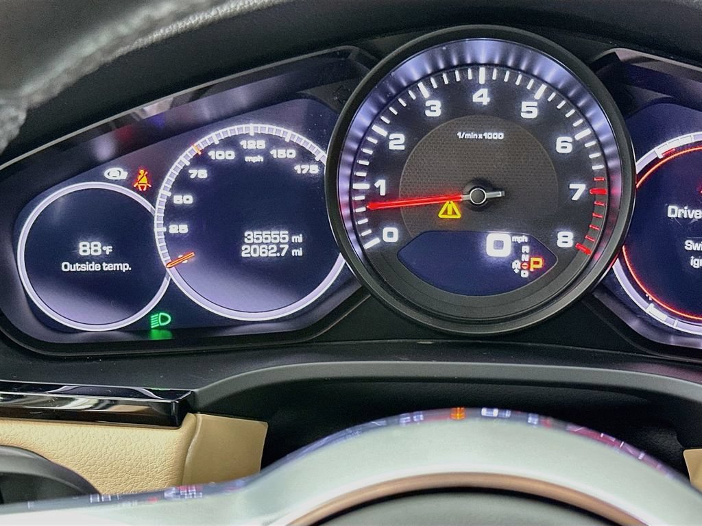 Used 2021 Porsche Cayenne AWD/4WD image 13