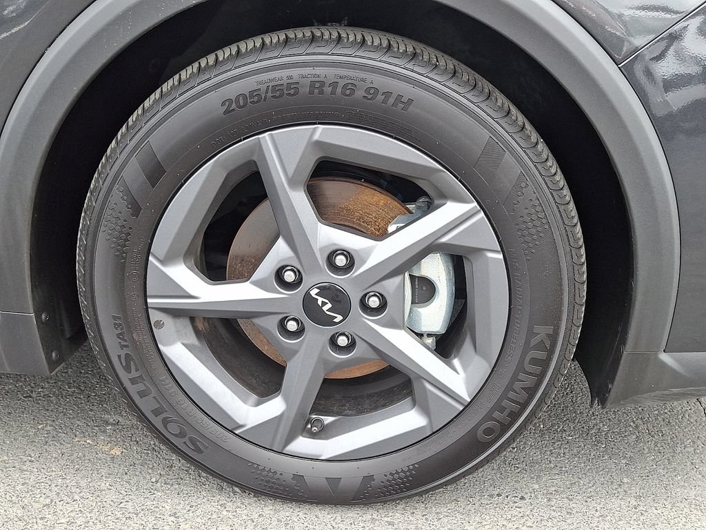 Certified 2025 Kia K4 FWD image 8