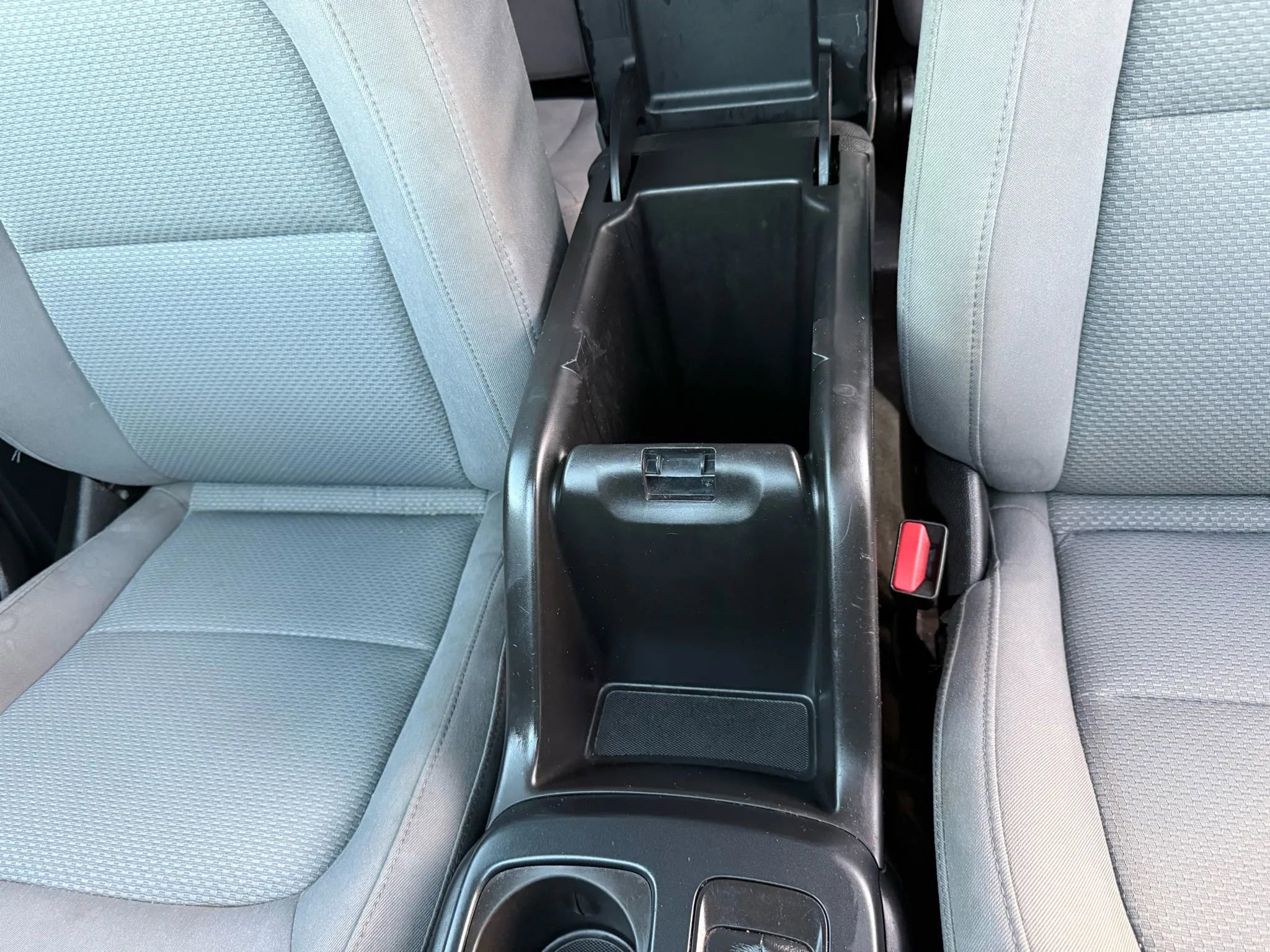 Used 2016 Chevrolet Colorado W/T image 37