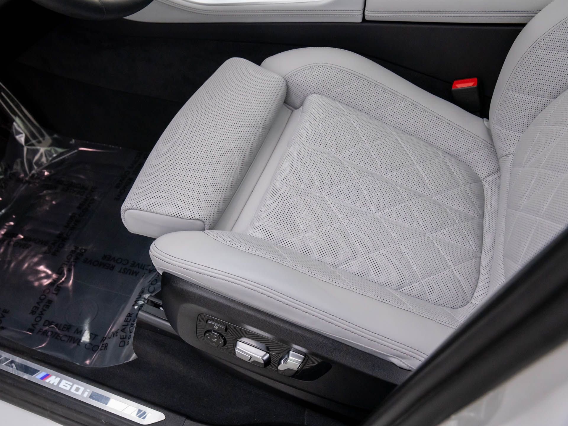 Used 2025 BMW X5 M60i image 16